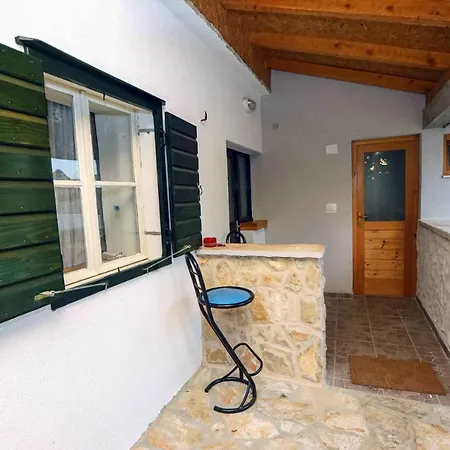 Feriehus New Krnici 37 Lozovac