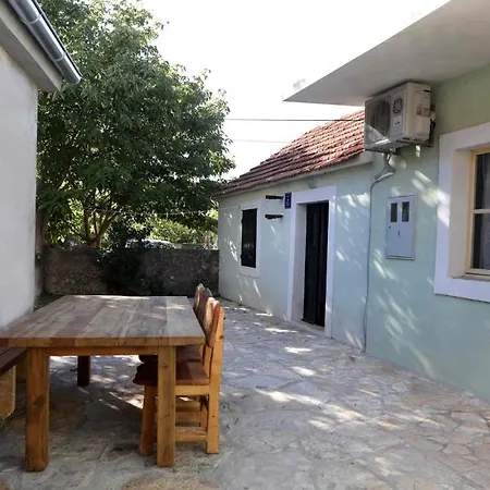 New Krnici 37 * Lozovac