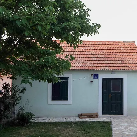 New Krnici 37 Lozovac